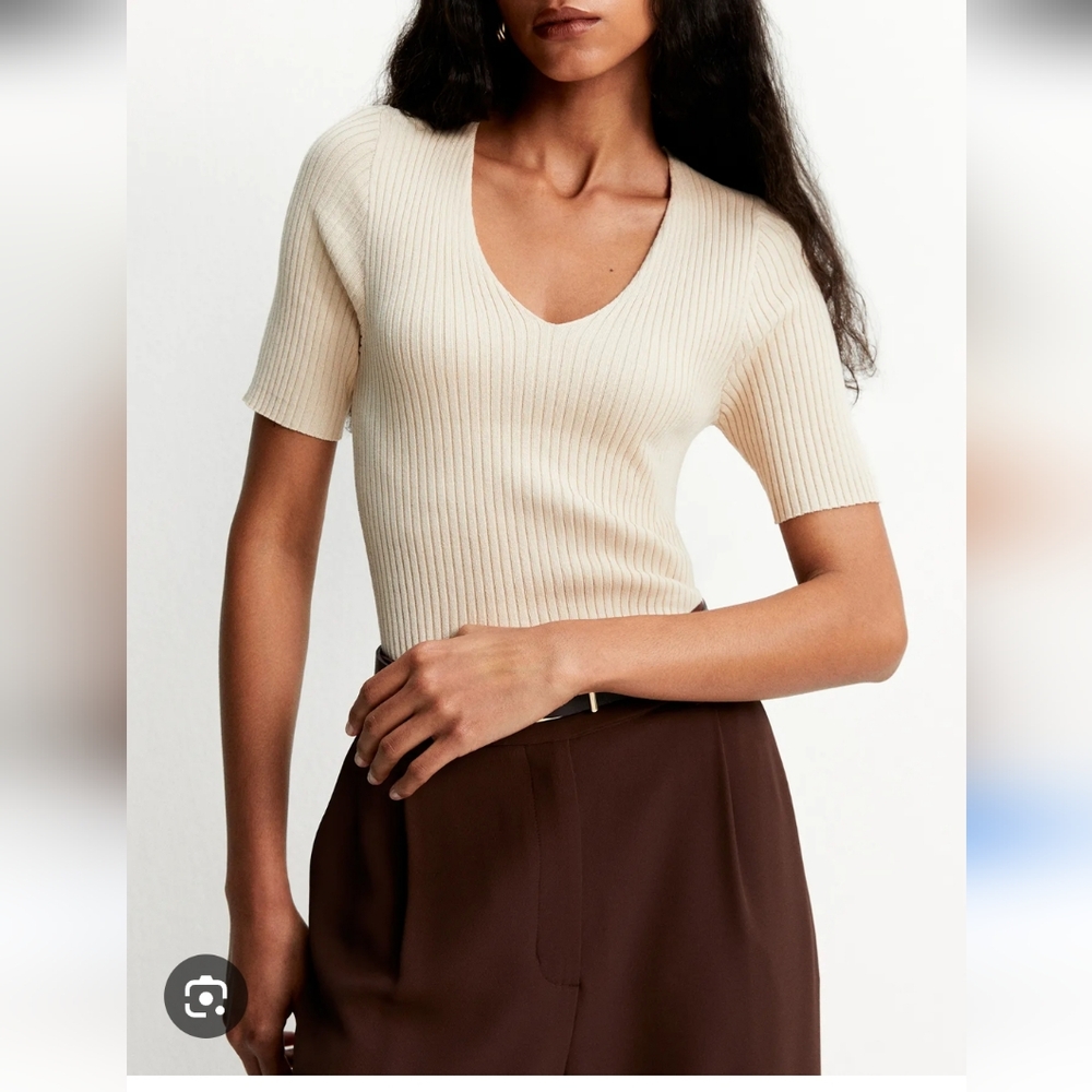 Brandy Melville Cream Ribbed V-Neck Blouse